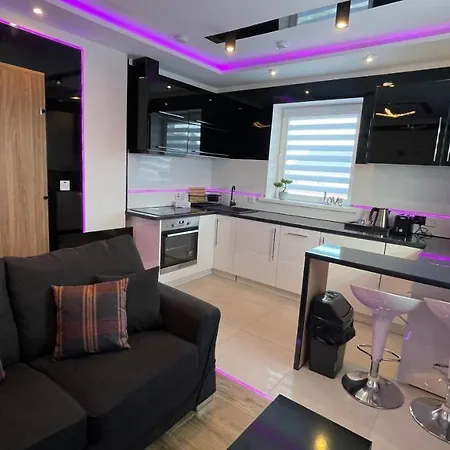 Apartment #5 Tgha Luxury One Bedroom In Athlone