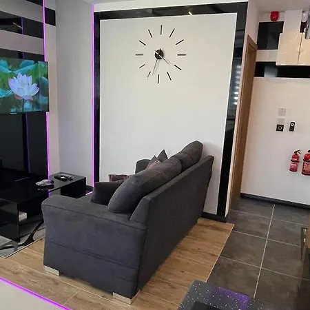 #5 Tgha Luxury One Bedroom In Apartment